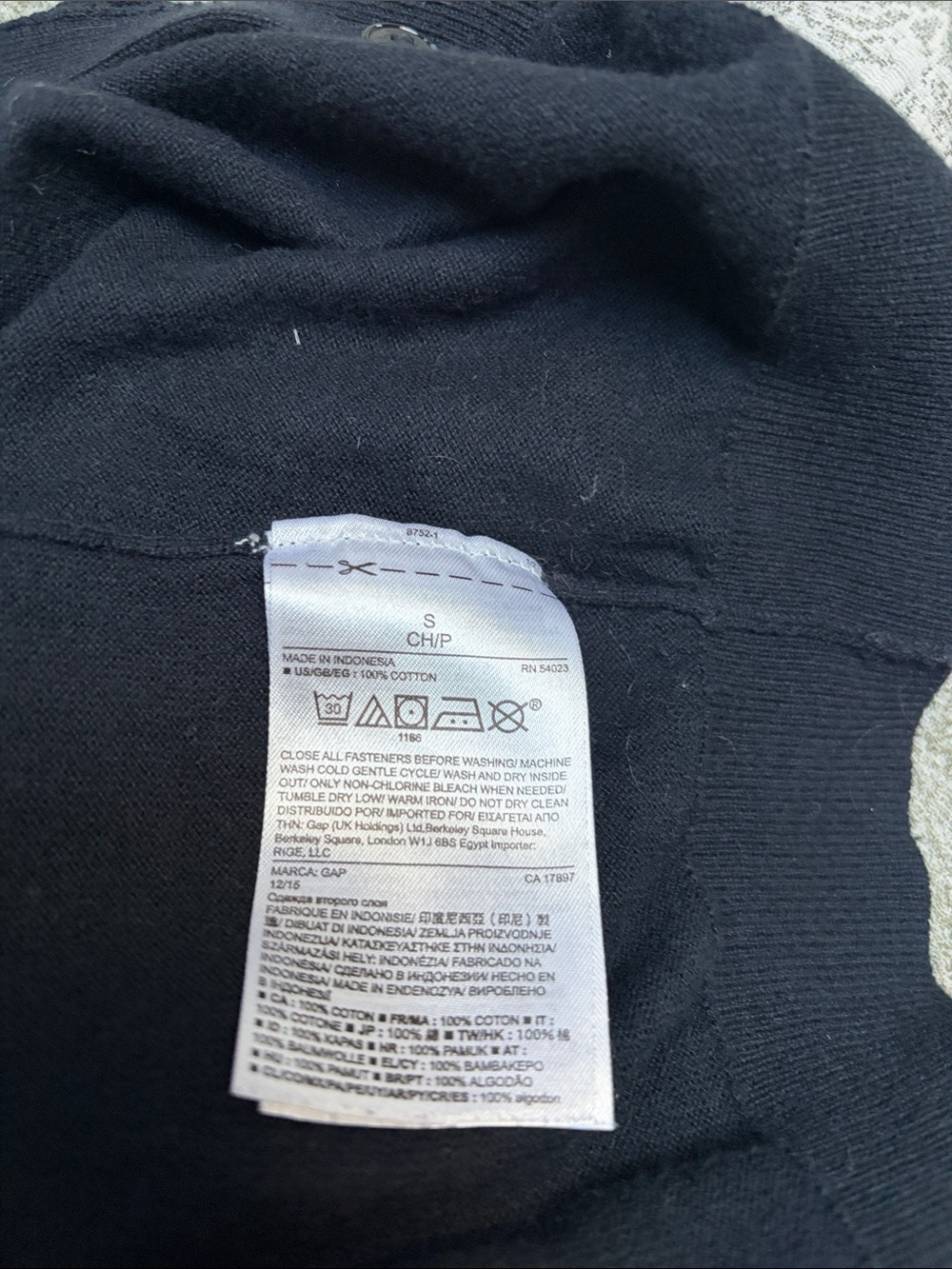 GAP Black Button-Front Women's Cardigan - Picture 4 of 7